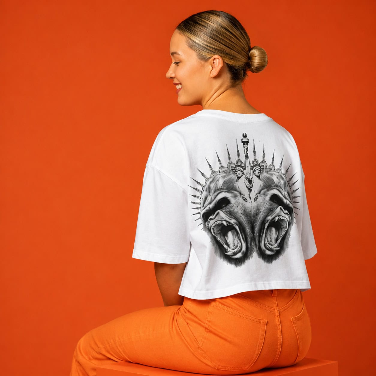 Women's Oversized Graphic Back Print Crop T-Shirt – Roaring Lion Streetwear Tee